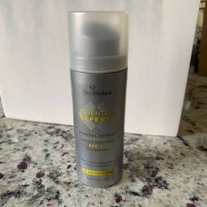 SkinMedica SPF & Drunk Elephant Hydra B